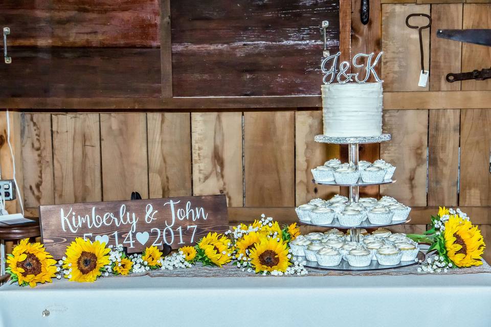 Wedding cake & cupcakes.Photo by Crooked River Farm Photography LLC.