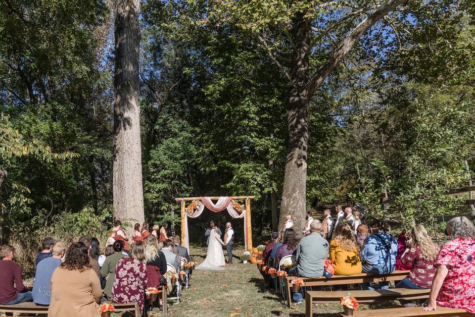 Outdoor fall ceremony