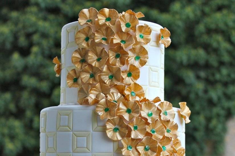 Carillon des Anges - Decorated Cake by Vanilla and Love - CakesDecor