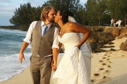 Hawaii beach wedding on Oahu's North Shore