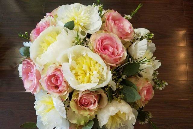 Spring peony bouquet
