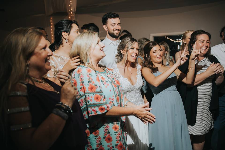 Bride and groom / First dance