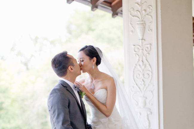 Bridal balcony moments