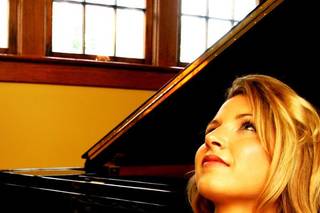 Sara Whitney Ewan, Singer/Pianist