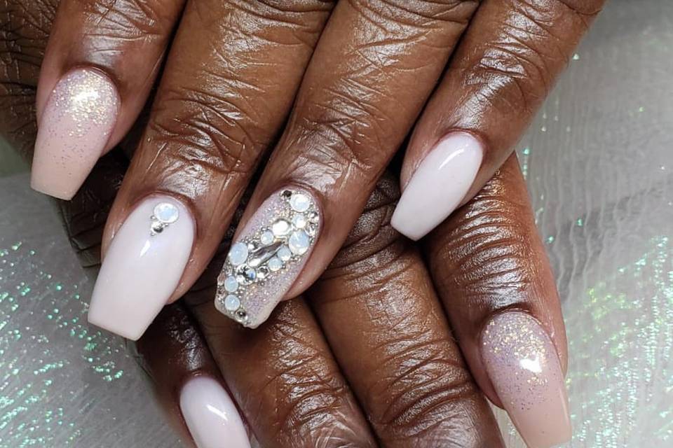 Luxury nails service available