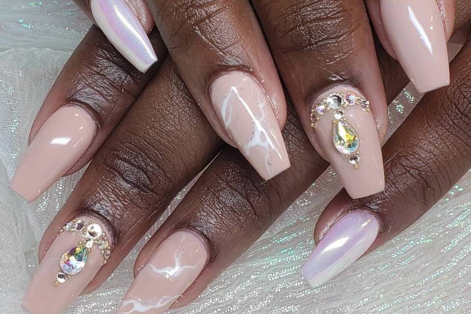 Luxury nails service available