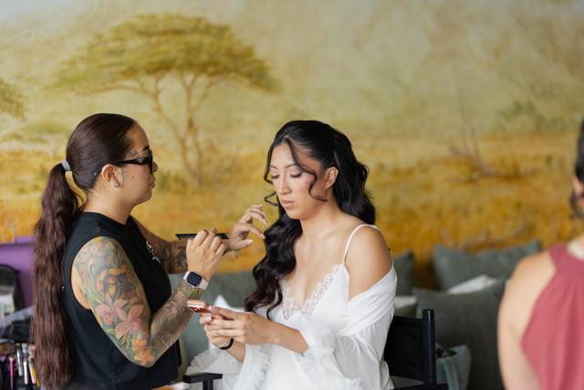 Bridal hair and makeup