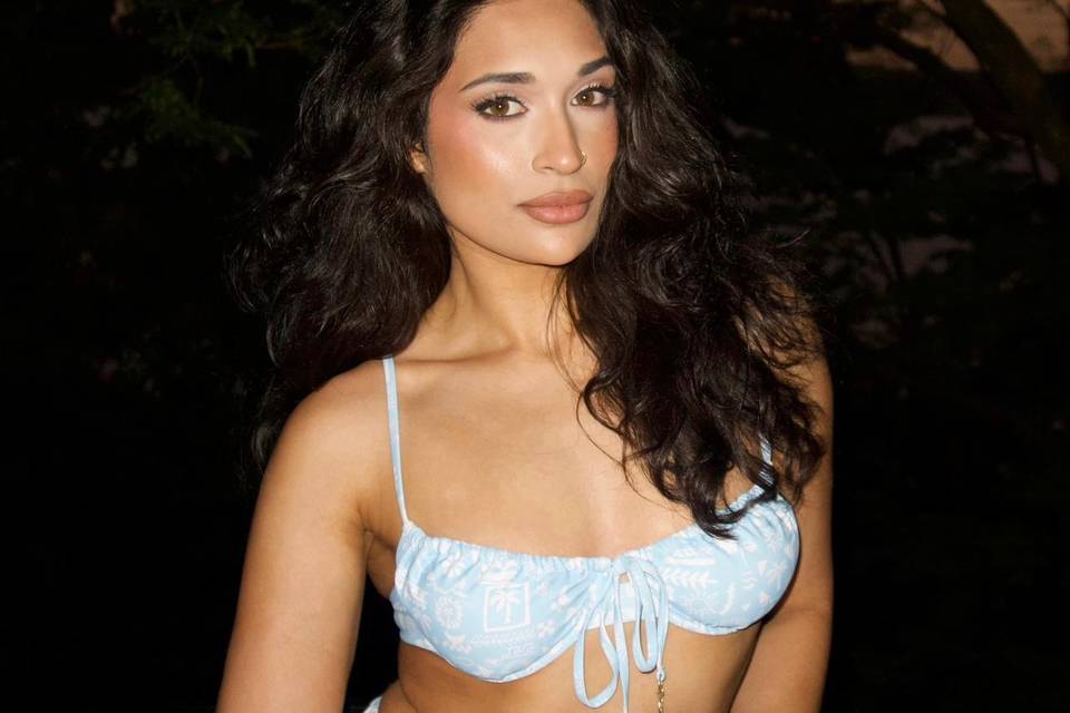 Costa rica makeupartist