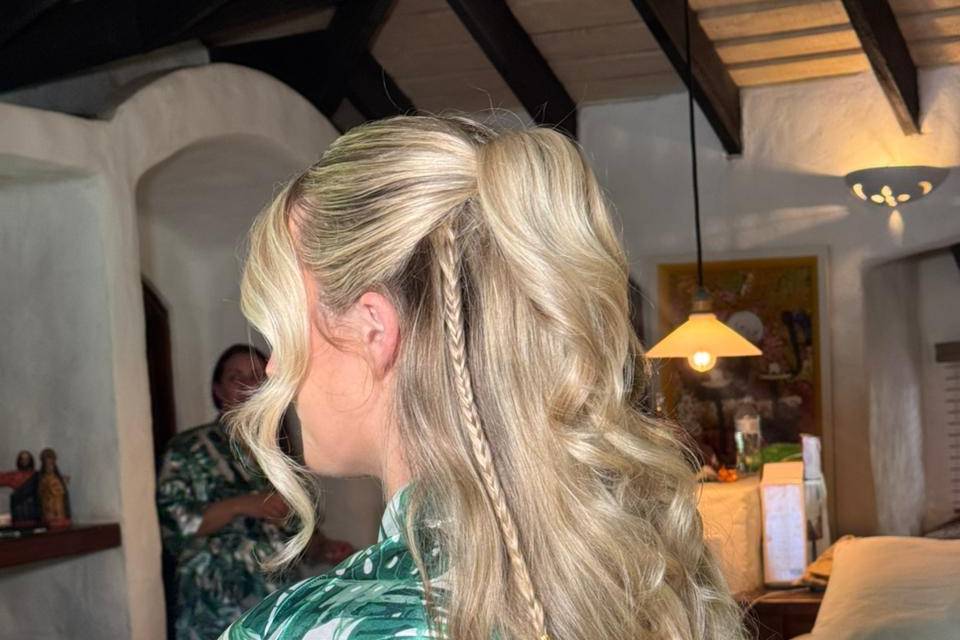 Costa rica makeupartist