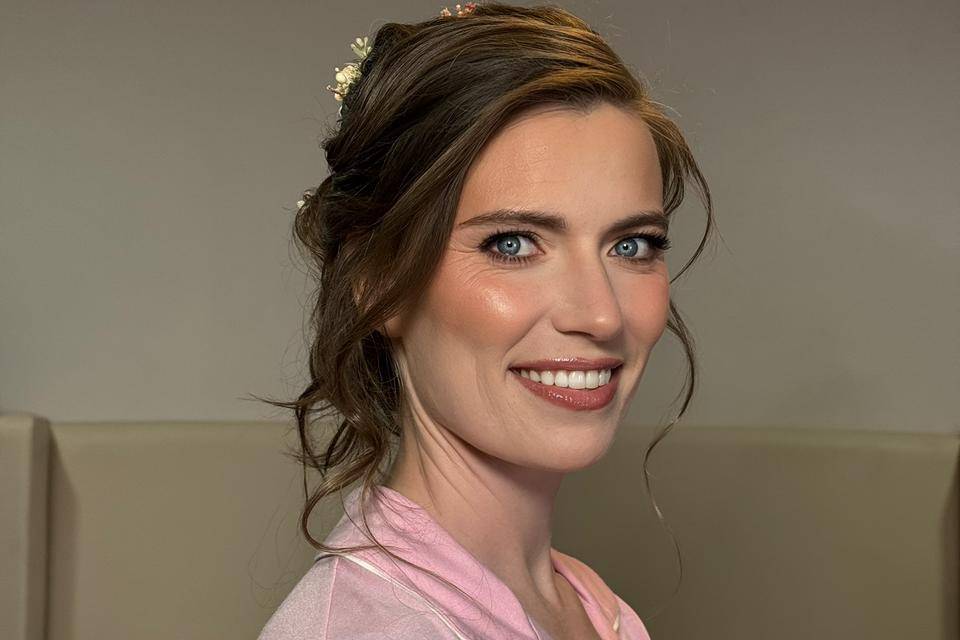 Costa rica makeup artist