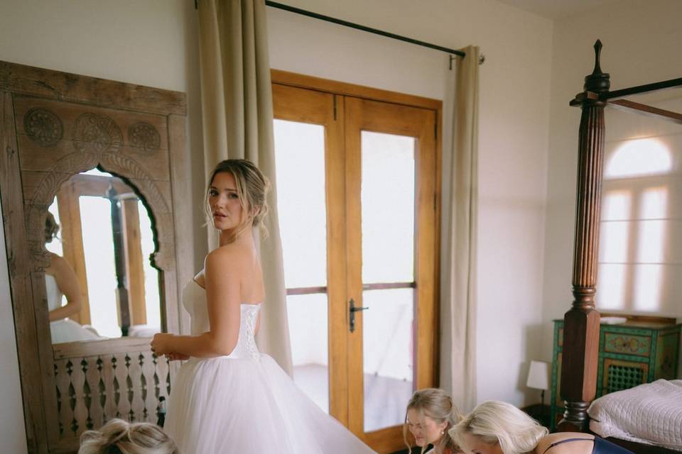Bridal hair and makeup CR