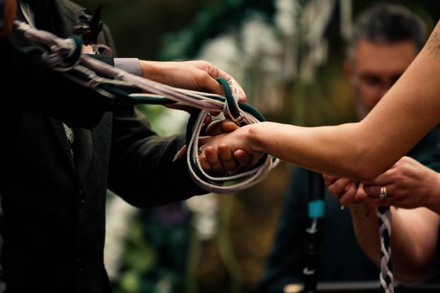 Tie the Knot