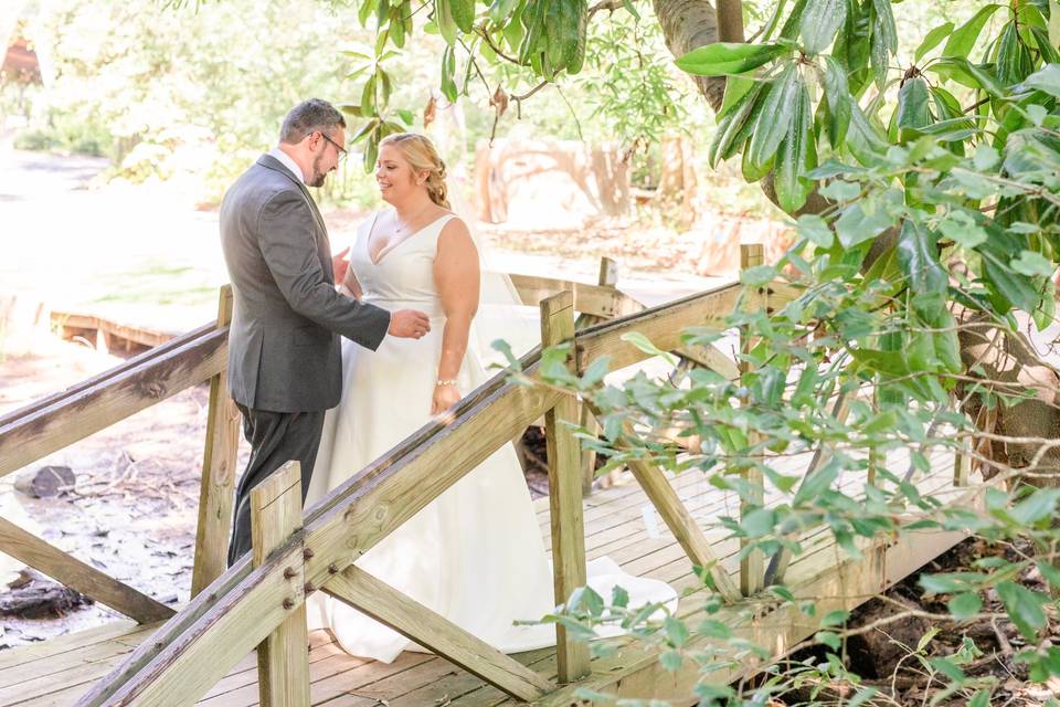 Couple at frog pond