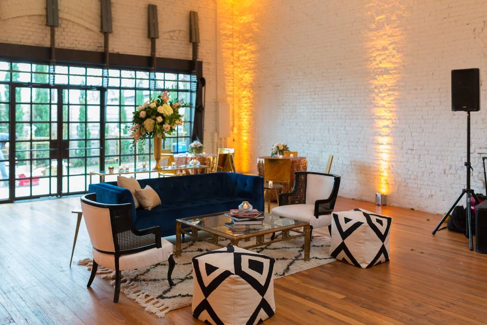 One Eleven East - Venue - Hutto, TX - WeddingWire