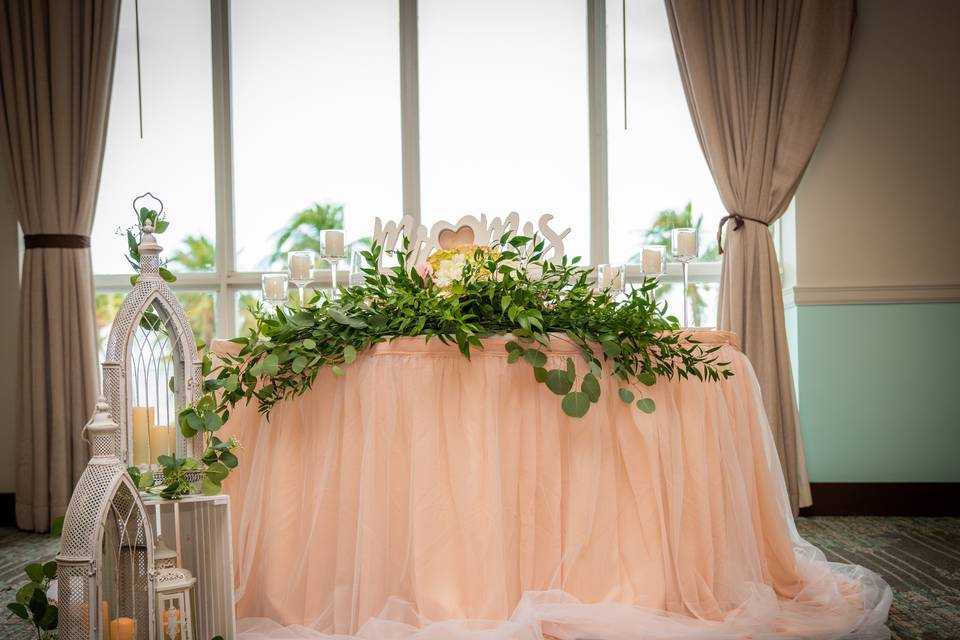 Sweetheart table