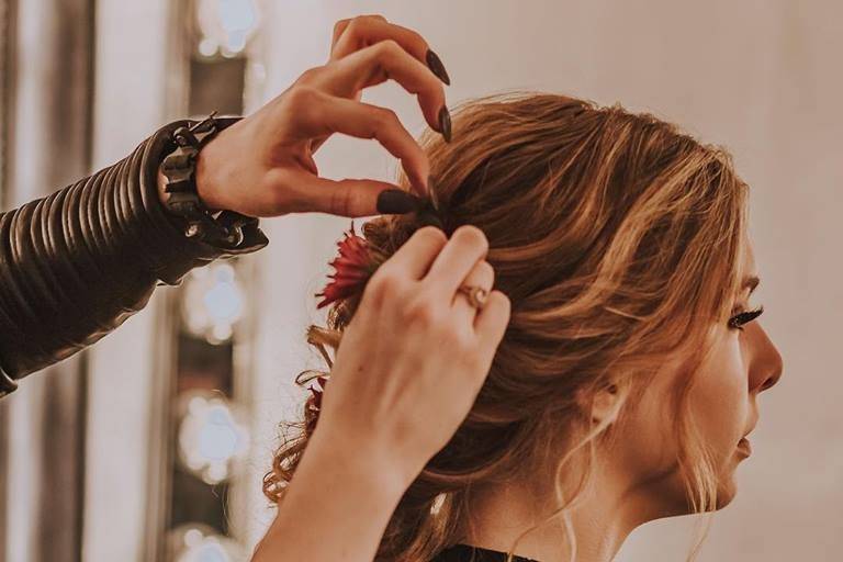 Final touches for the bride