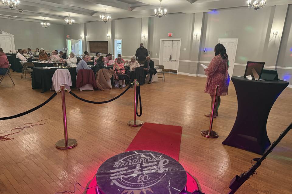 360 Photobooth Stanchion/Red