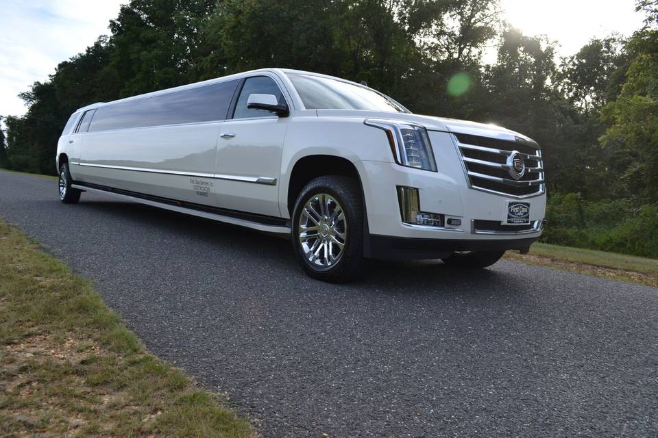 First Class Limousine