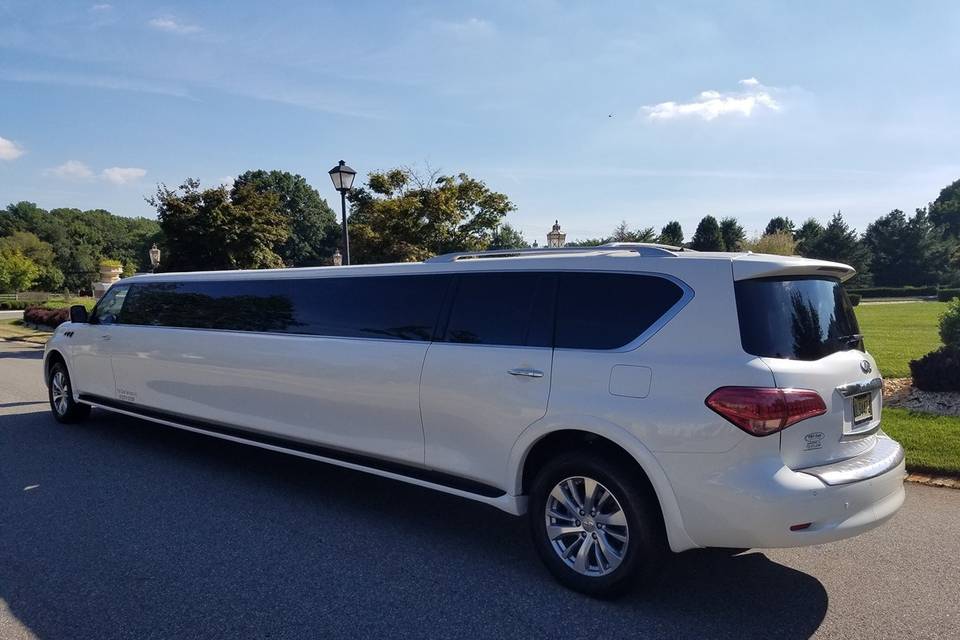 First Class Limousine