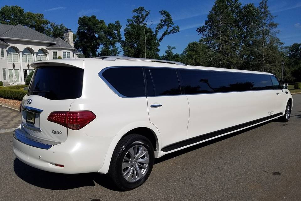 First Class Limousine