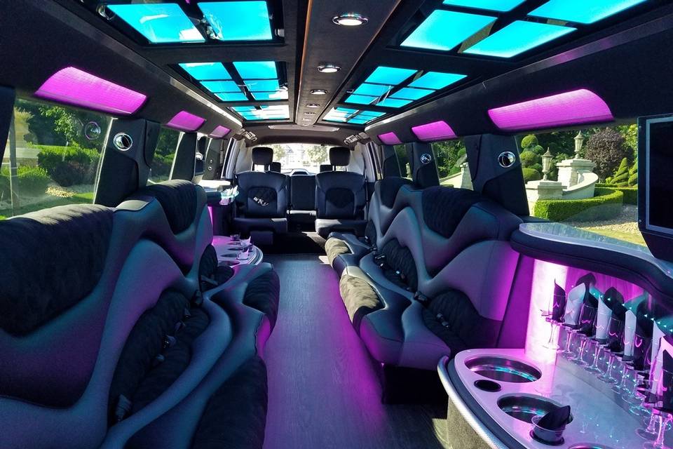 First Class Limousine