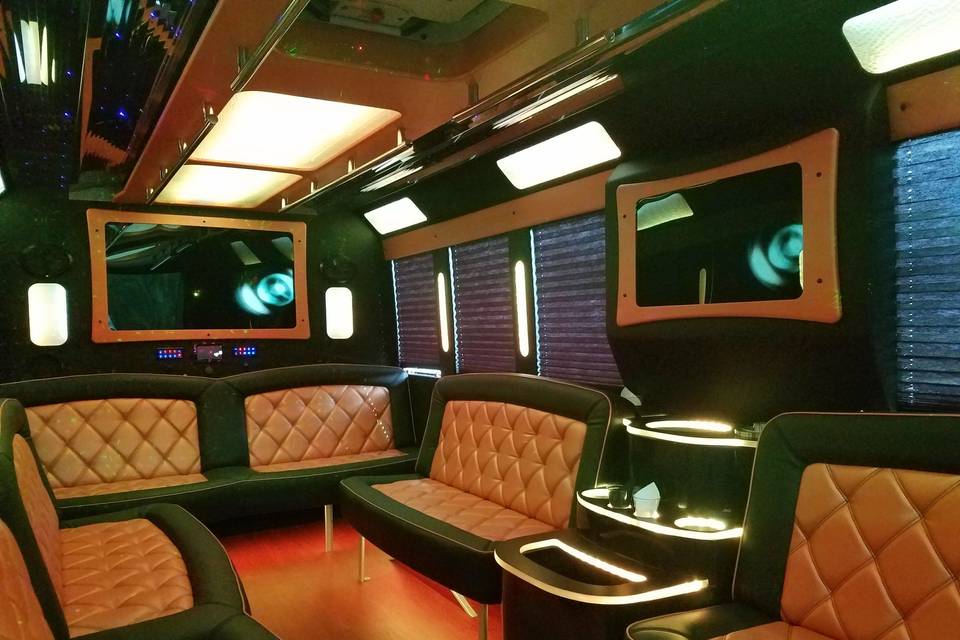 First Class Limousine