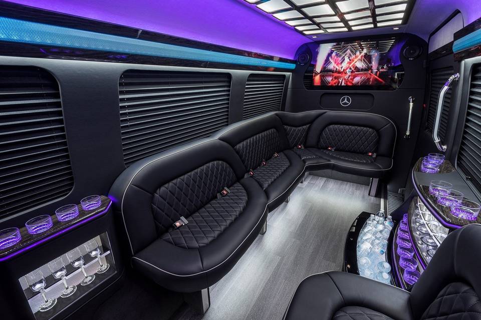 First Class Limousine