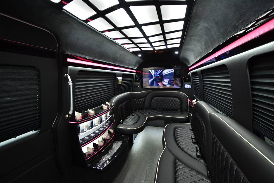 First Class Limousine