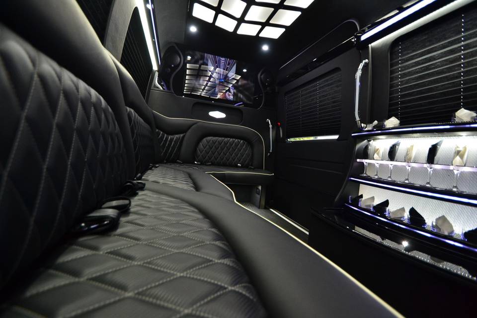 First Class Limousine