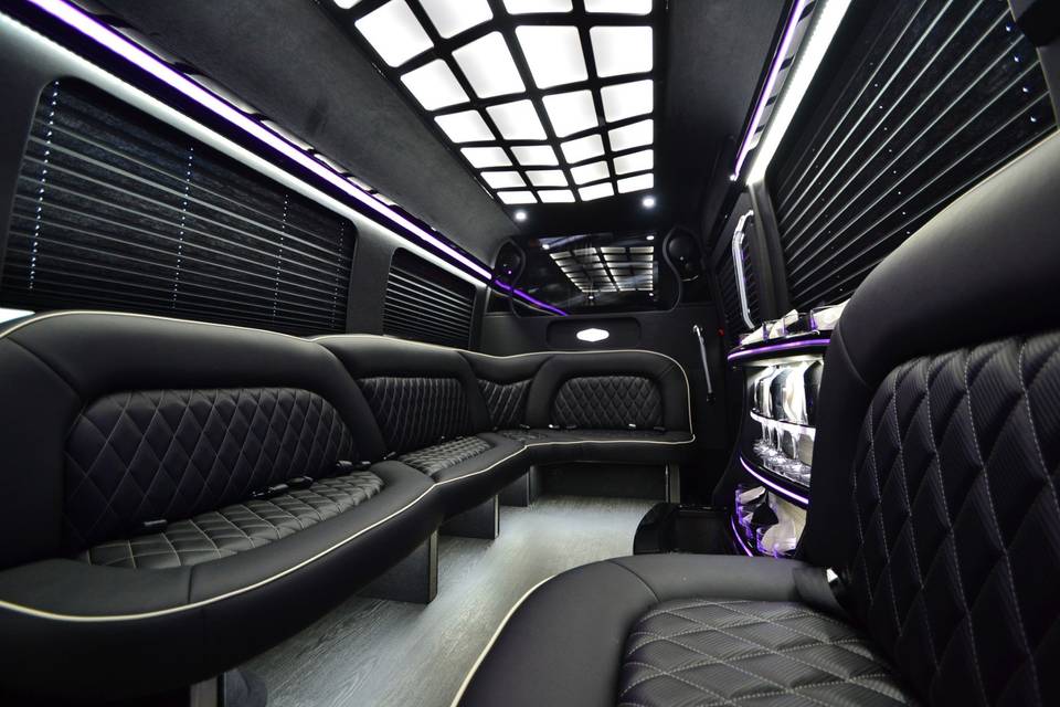 First Class Limousine