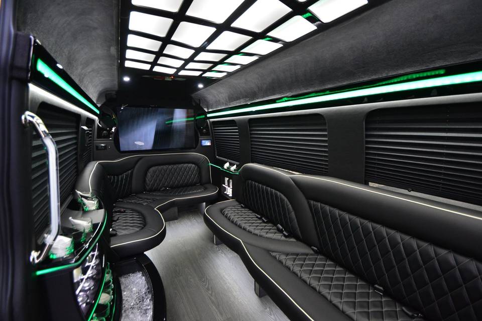 First Class Limousine