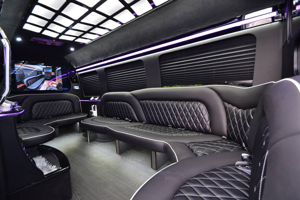 First Class Limousine