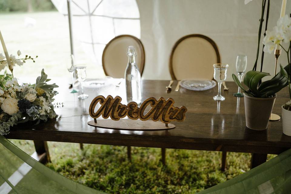 Sweetheart table