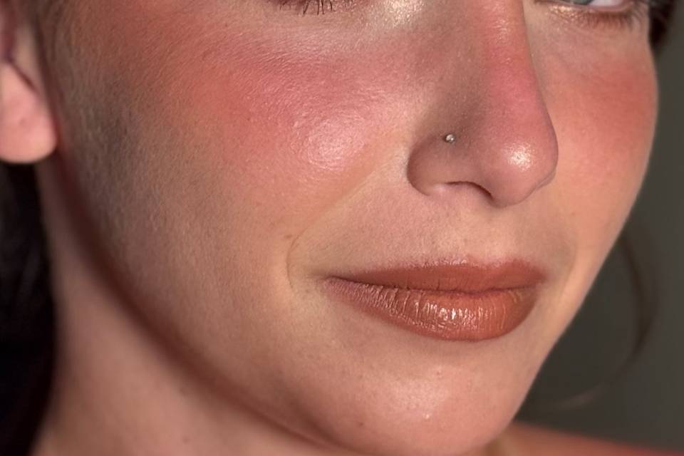 Sun-Kissed Skin Makeup