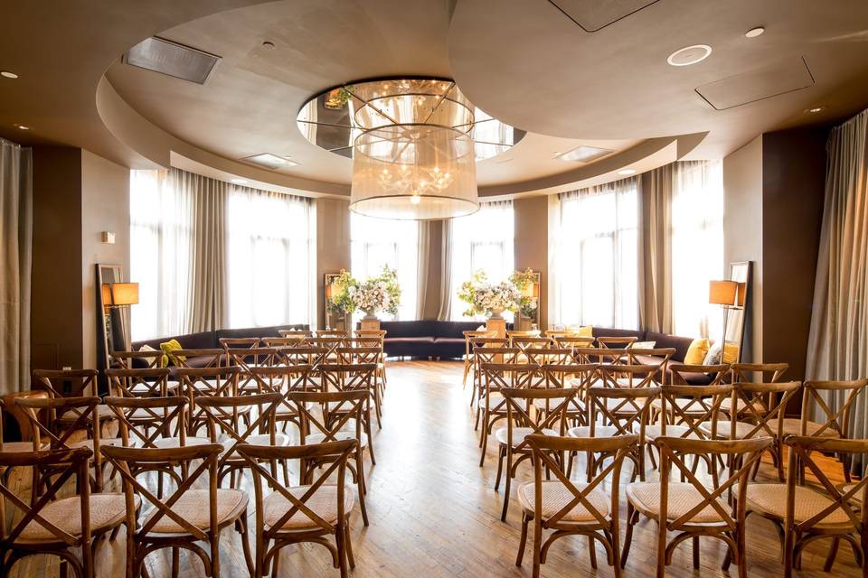 Circular Lounge Ceremony