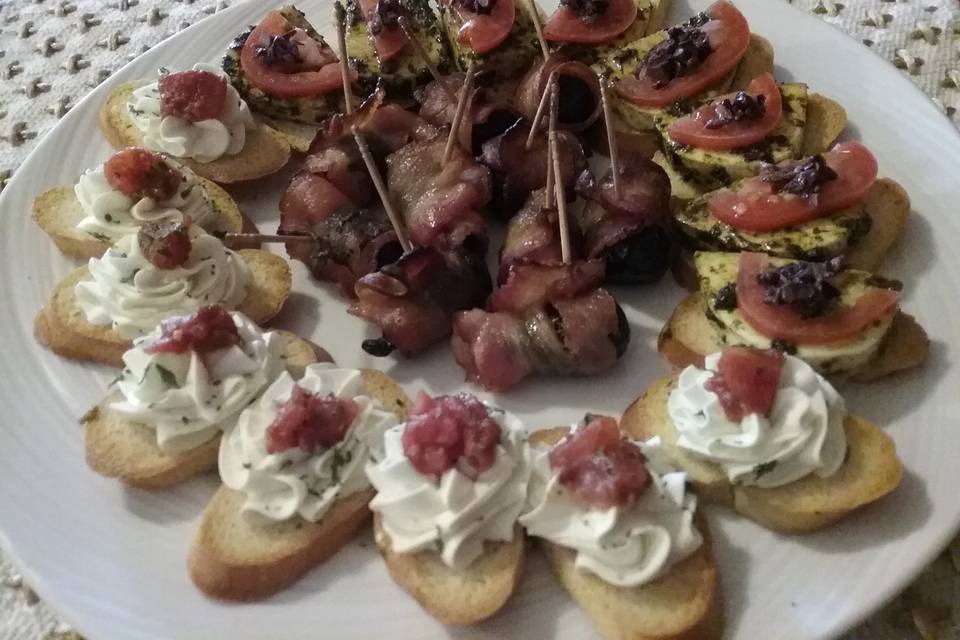Hors d' Oeuvres Platter