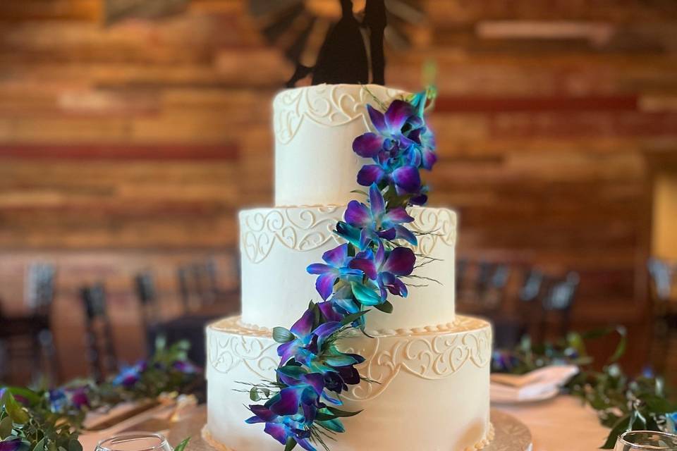 Wedding cake flowers