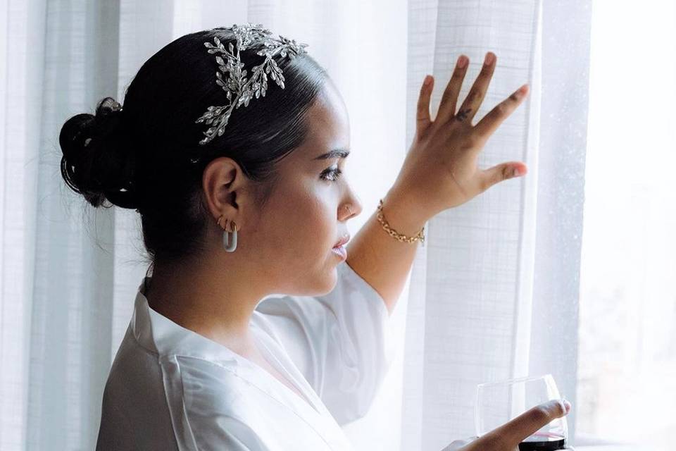 Amor Bridal