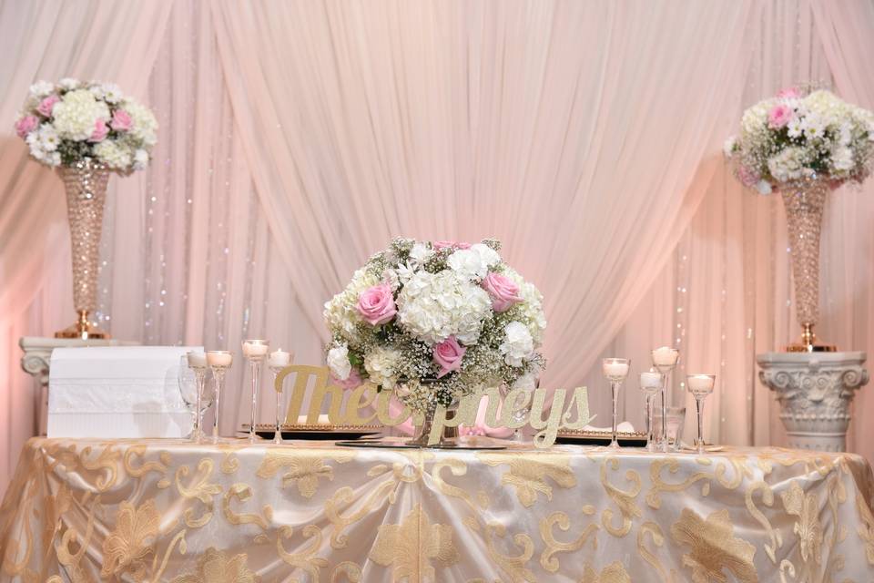 Sweetheart table