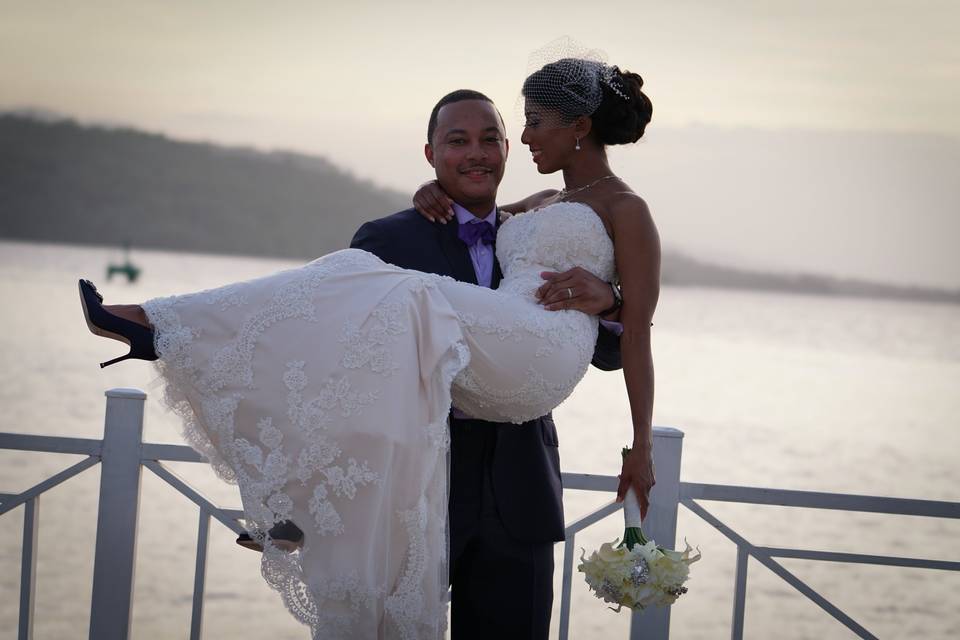The bride and groom in jamaica