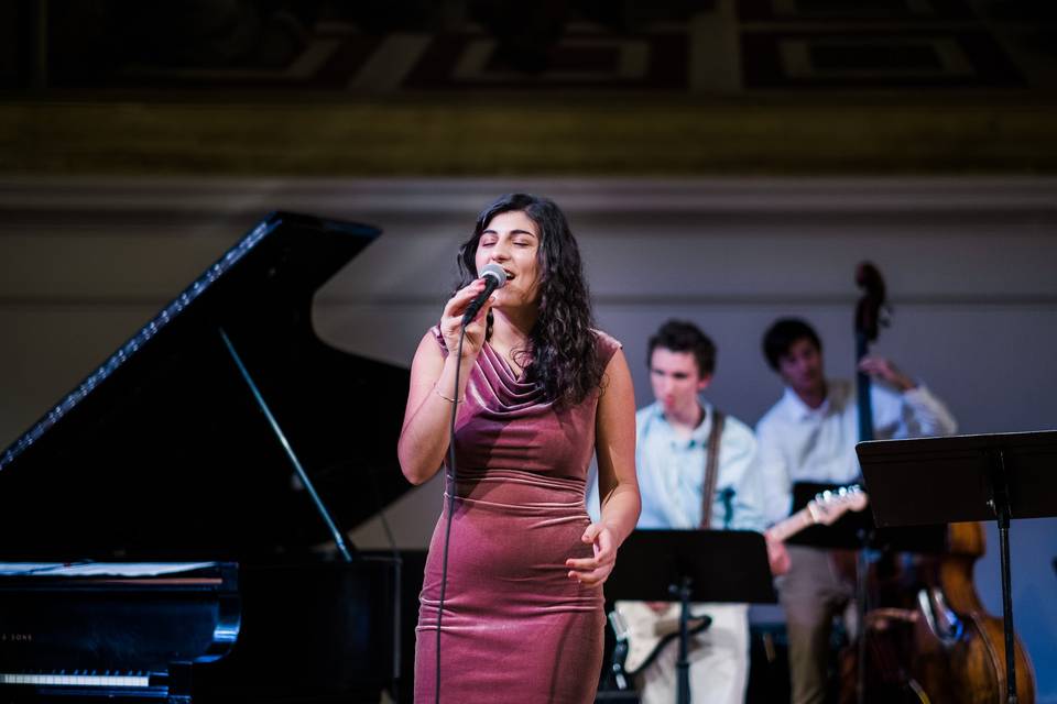 Tina Hashemi Music