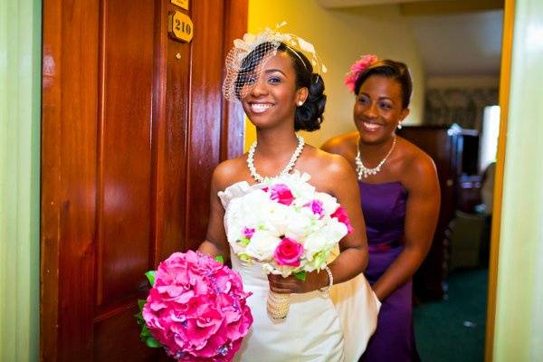 Melissa's beautiful wedding day look. She chose to wear traditional make-up. Photography: Ryan Lue-Clarke