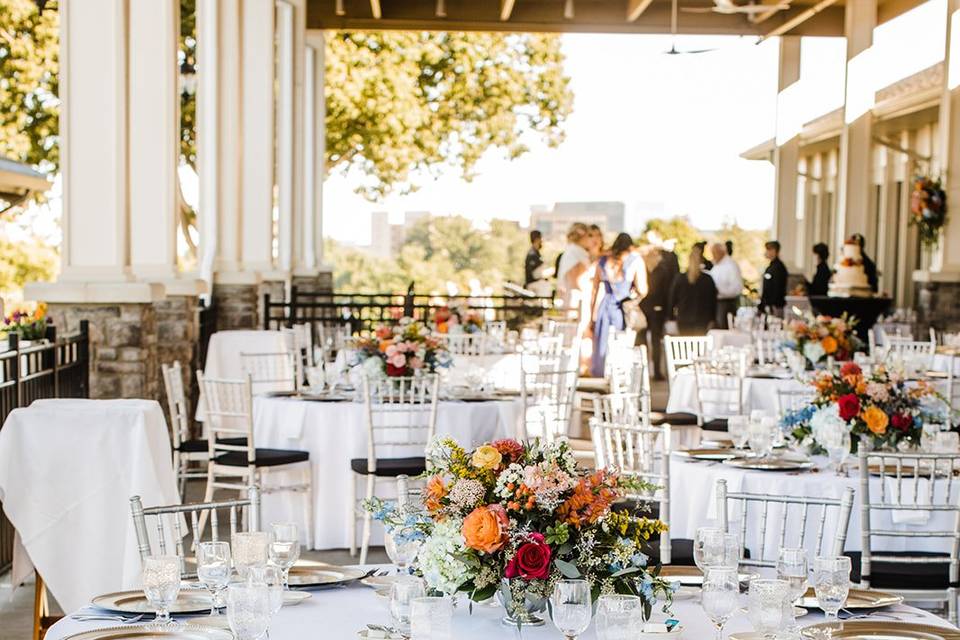 Outdoor Dining Patio