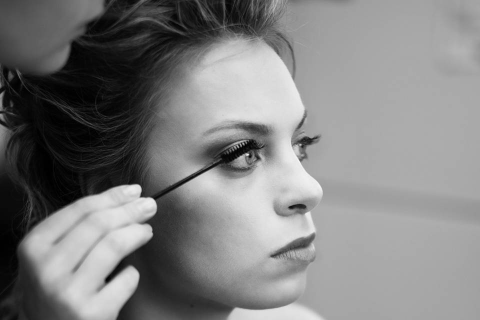 Hayley Upshur - Freelance Makeup Artist