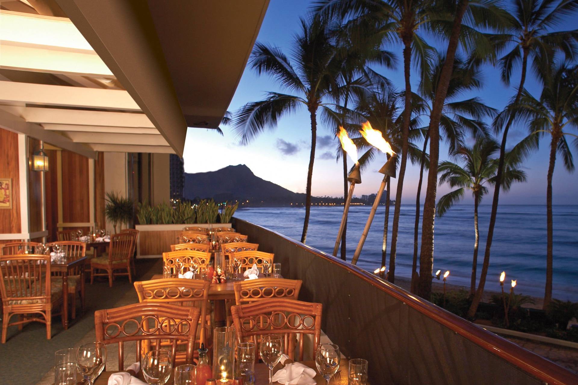 Hula Grill Waikiki Menus Dining Room