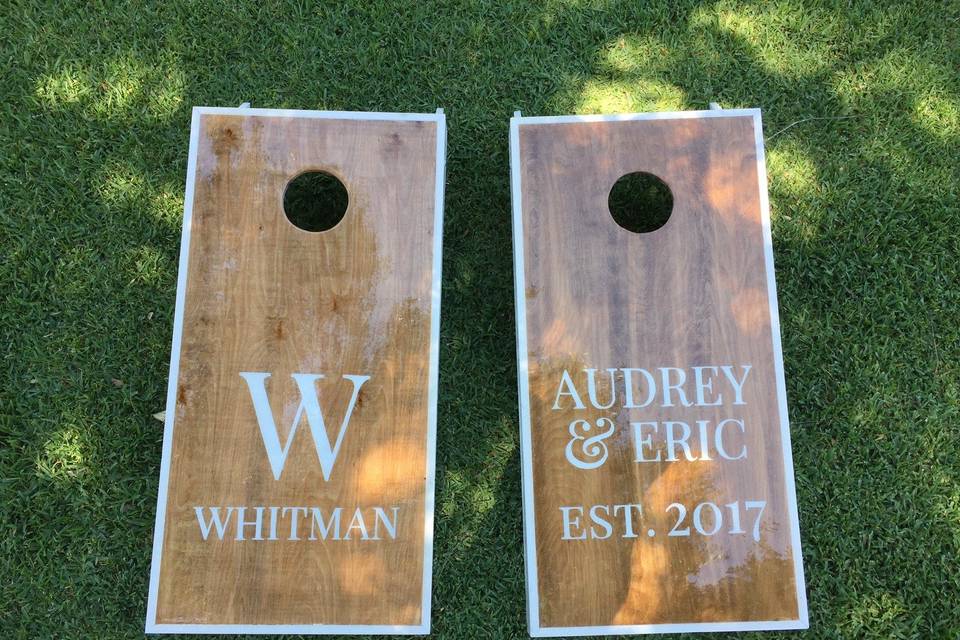 CUSTOM CORNHOLE