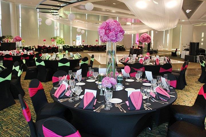 Pink and green reception decor