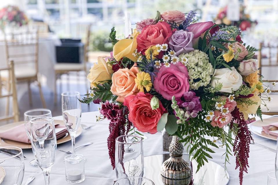 Pedestal Centerpiece