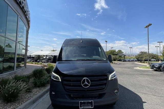 Mercedes sprinter van
