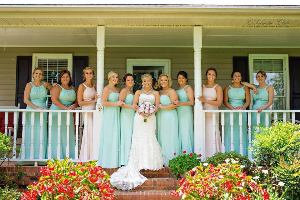 Blue Willow Events | Saundra Clay Photography#outdoorwedding #rusticwedding #northcarolinaweddings #rutherfordcountyweddings #clevelandcountyweddings